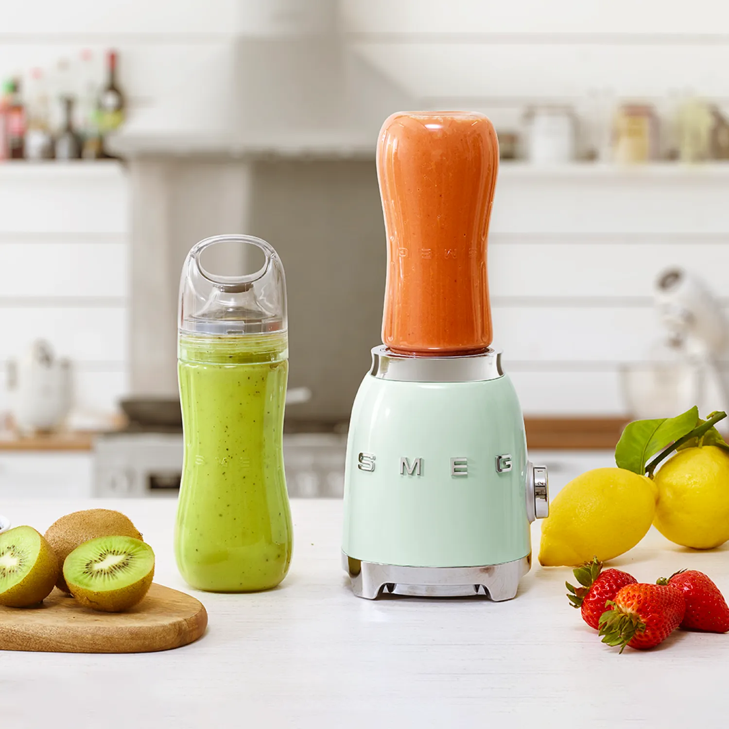 Smeg 50s Retro Style Aesthetic Personal Blender