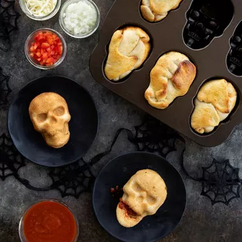 Skull Cakelet Pan - Make Skull-Shaped Cakes, Pizza Rolls, Ice