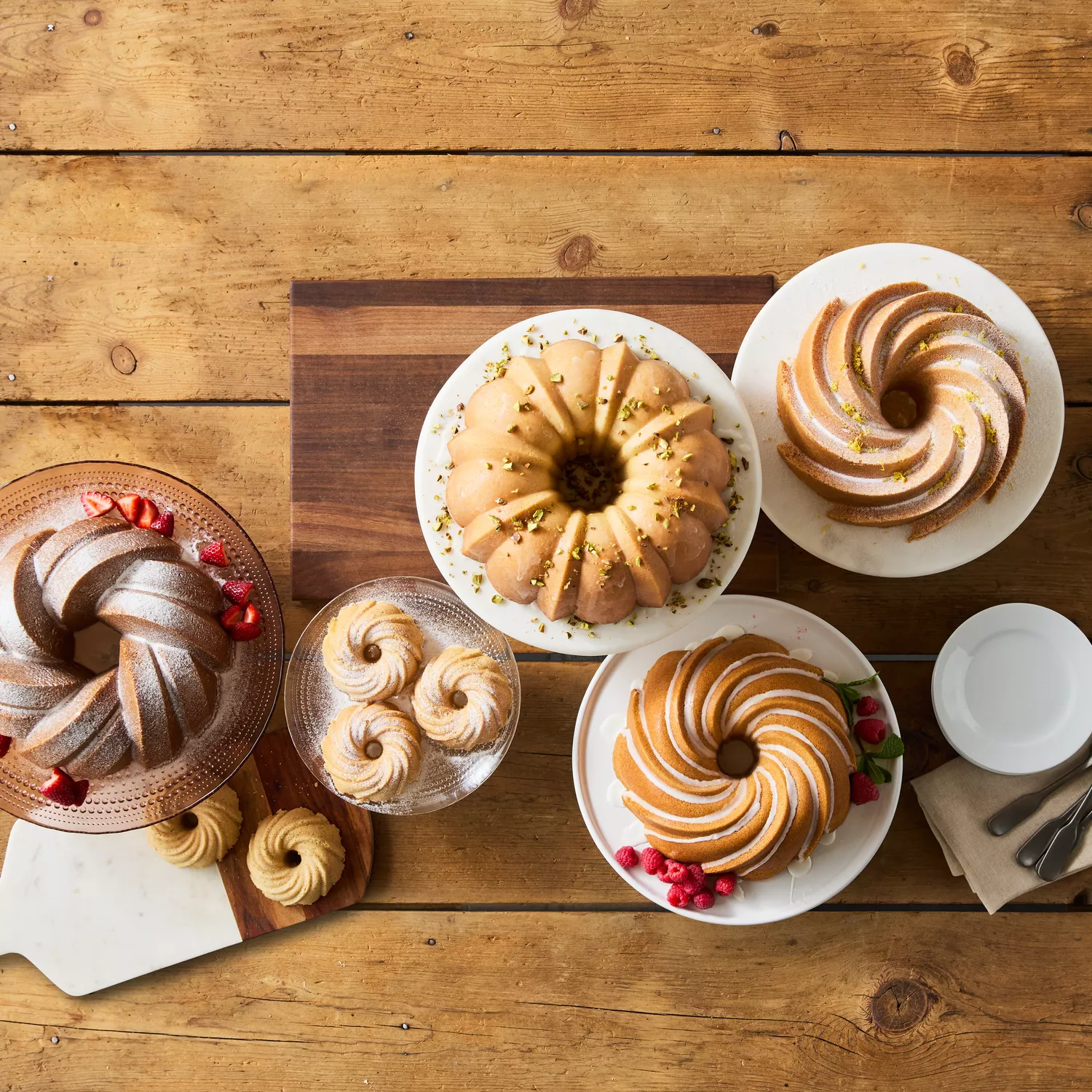 Nordic Ware Anniversary Bundt Pan