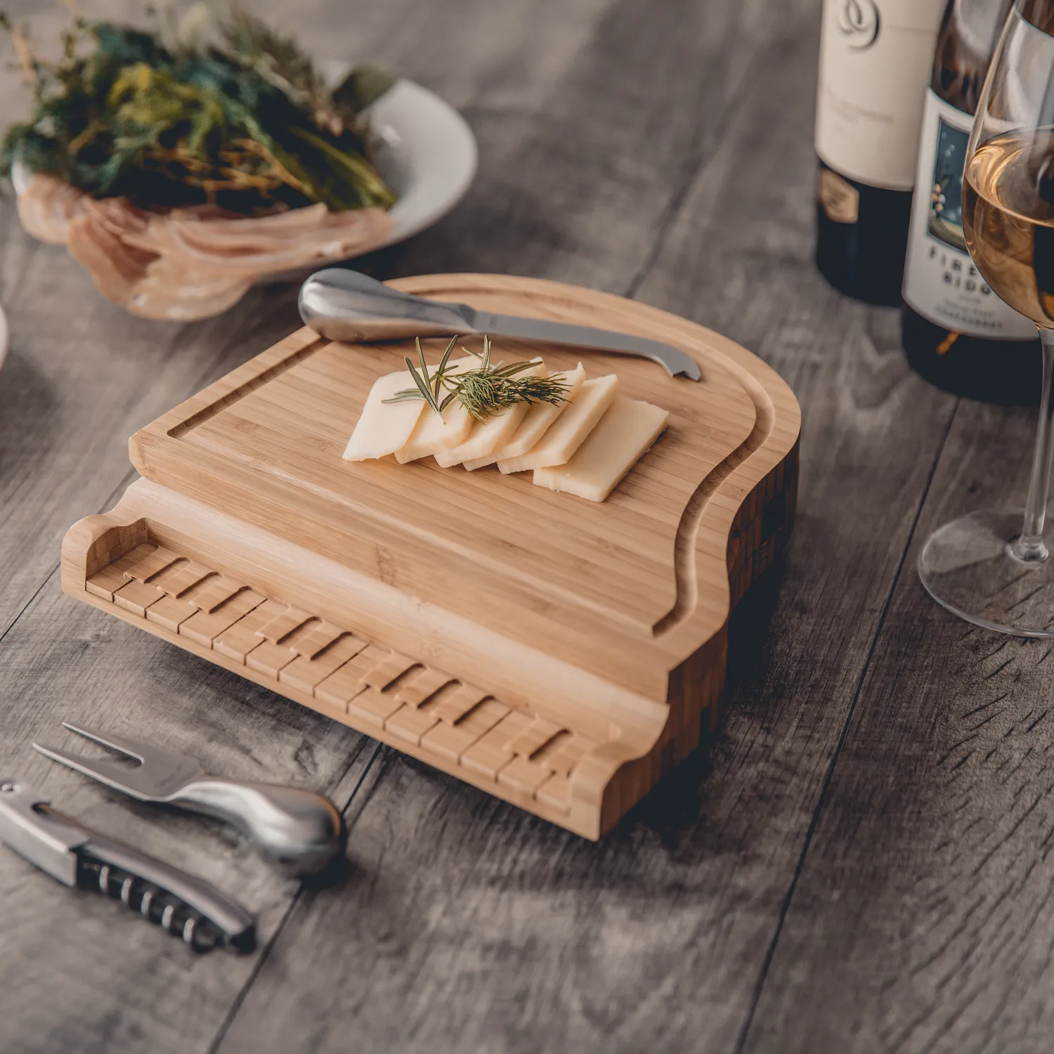 Picnic Time Piano Cheese Cutting Board & Tools Set
