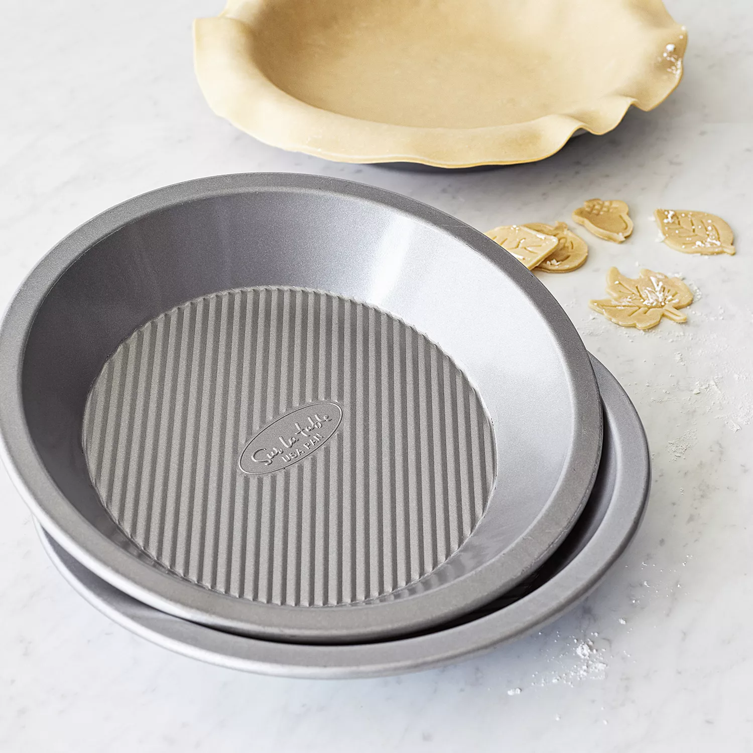 Sur La Table Platinum Pro Pie Dish, 9"