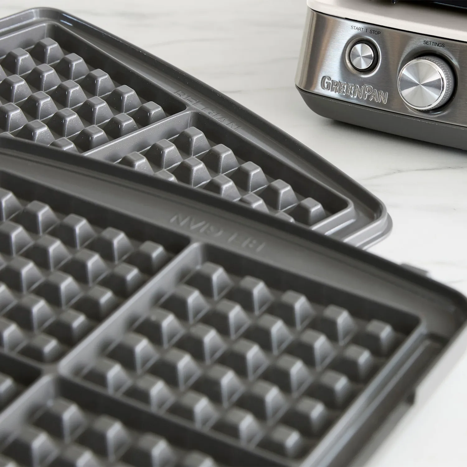 GreenPan 4-Square Waffle Maker with Removable Plates
