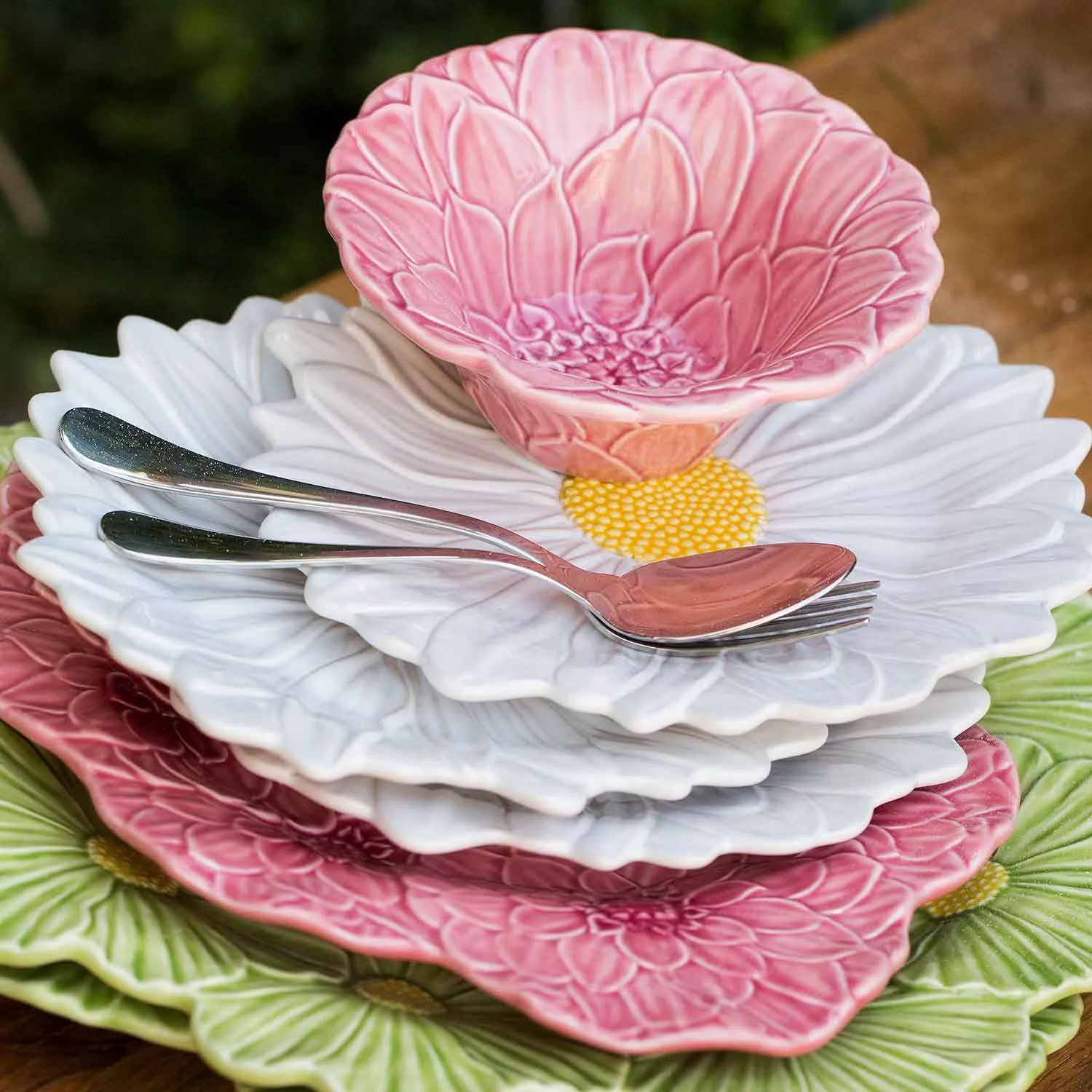 Bordallo Pinheiro Maria Flor Daisy Fruit Plates, Set of 4