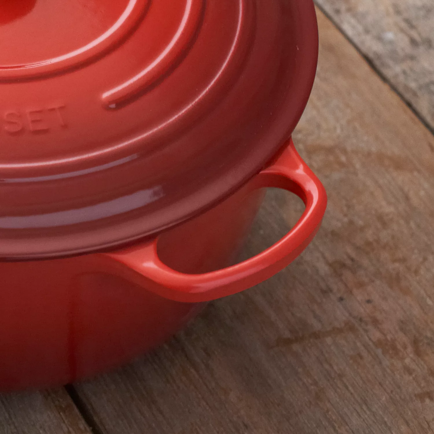 Le Creuset Signature Round Dutch Oven, 13.25 qt.