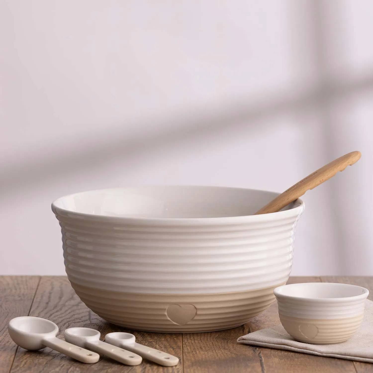 Mason Cash Rustic Charm Mixing Bowl, 3.65 qt.