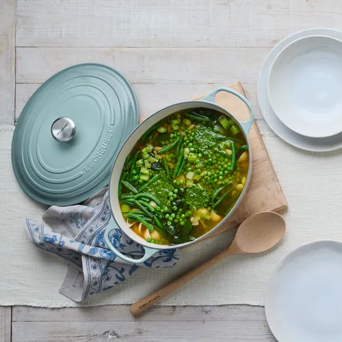 Le Creuset Signature Oval Dutch Oven, 8 qt.