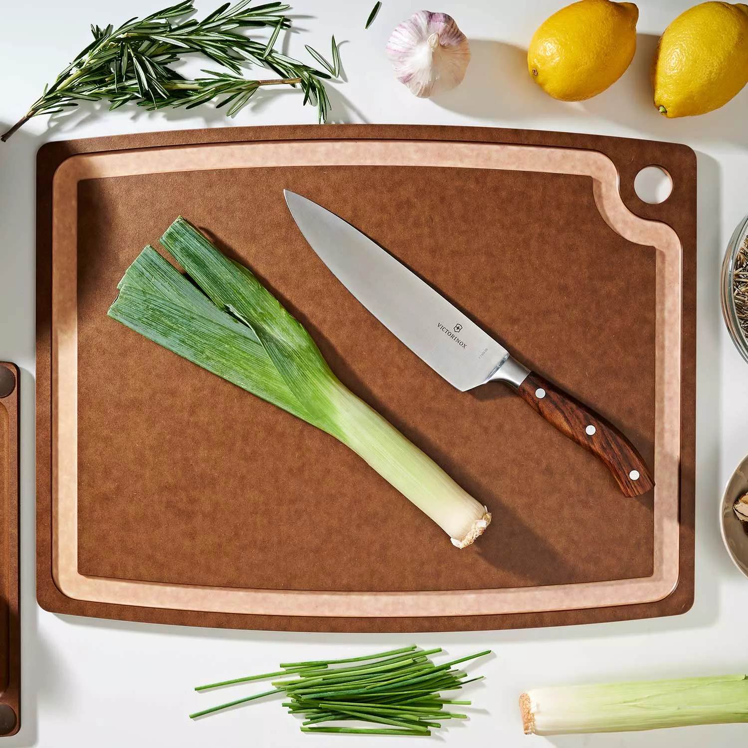 Epicurean Gourmet Series Groove Cutting Board, Nutmeg