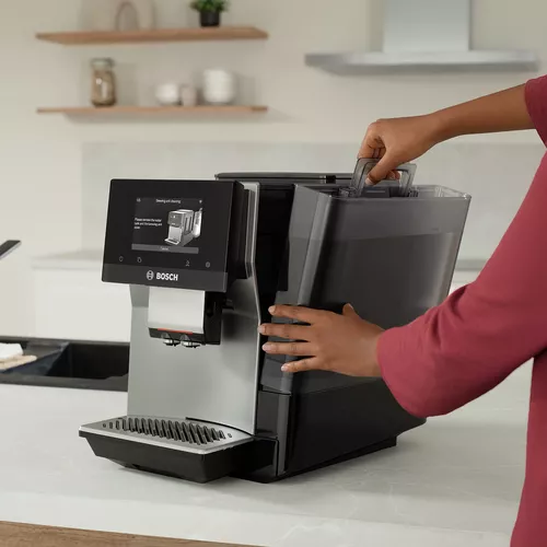 Bosch 800 Series Fully Automatic Espresso Machine with Milk Express Plus, Black