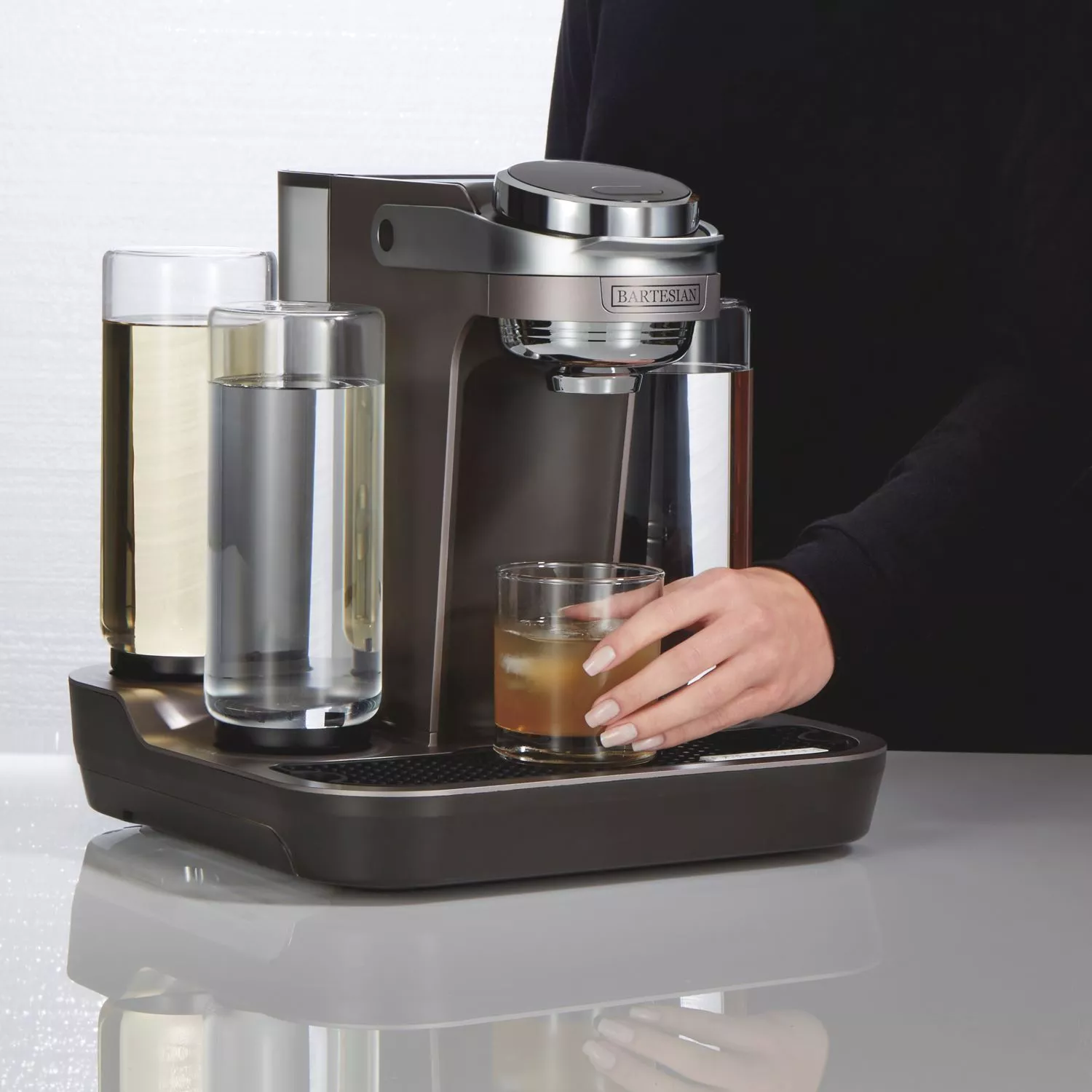 The Bartesian® Premier Cocktail Machine