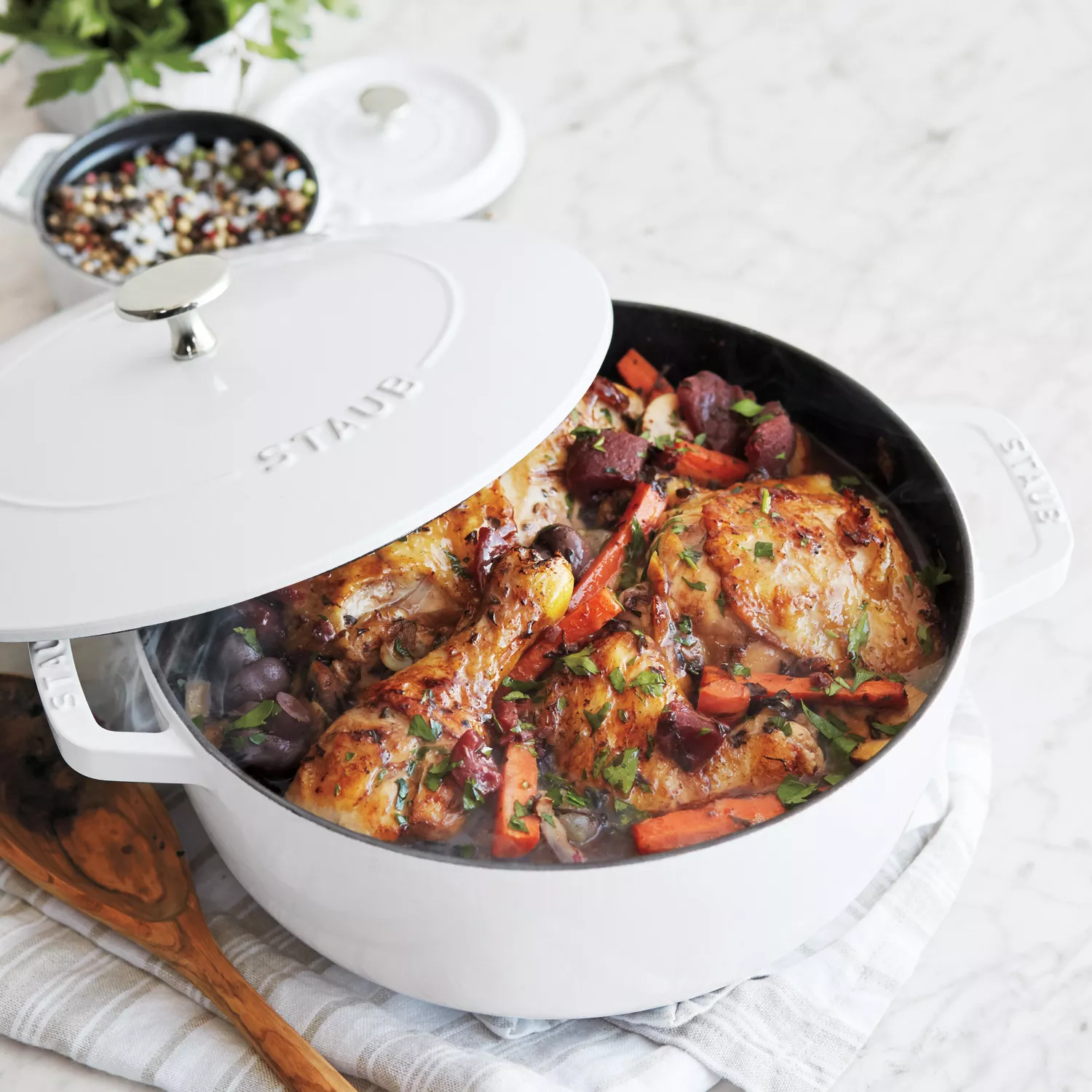 Staub Essential French Oven, 3.75 qt.