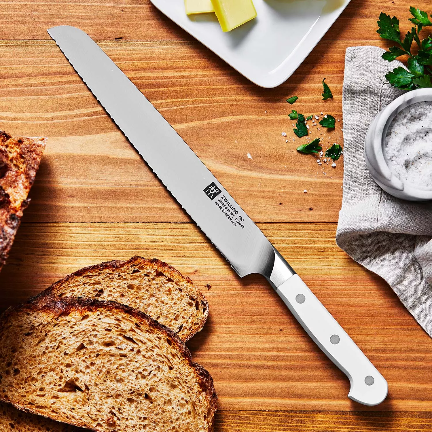 Zwilling J.A. Henckels Pro Le Blanc Z15 Bread Knife, 9&#34;