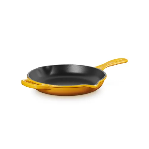 Le Creuset Signature Skillet, 9"