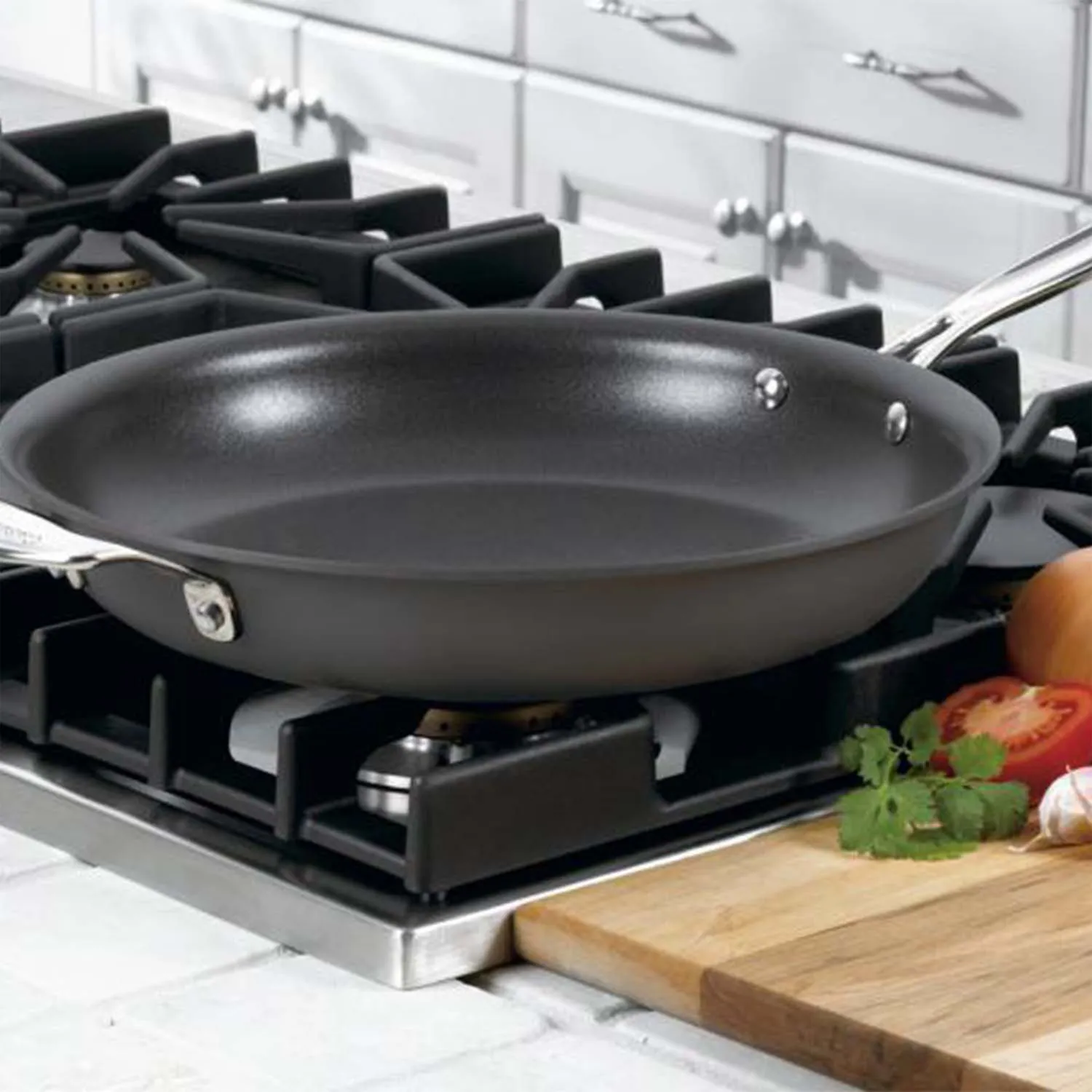 Cuisinart Chef's Classic Hard Anodized Ceramic Nonstick Skillet