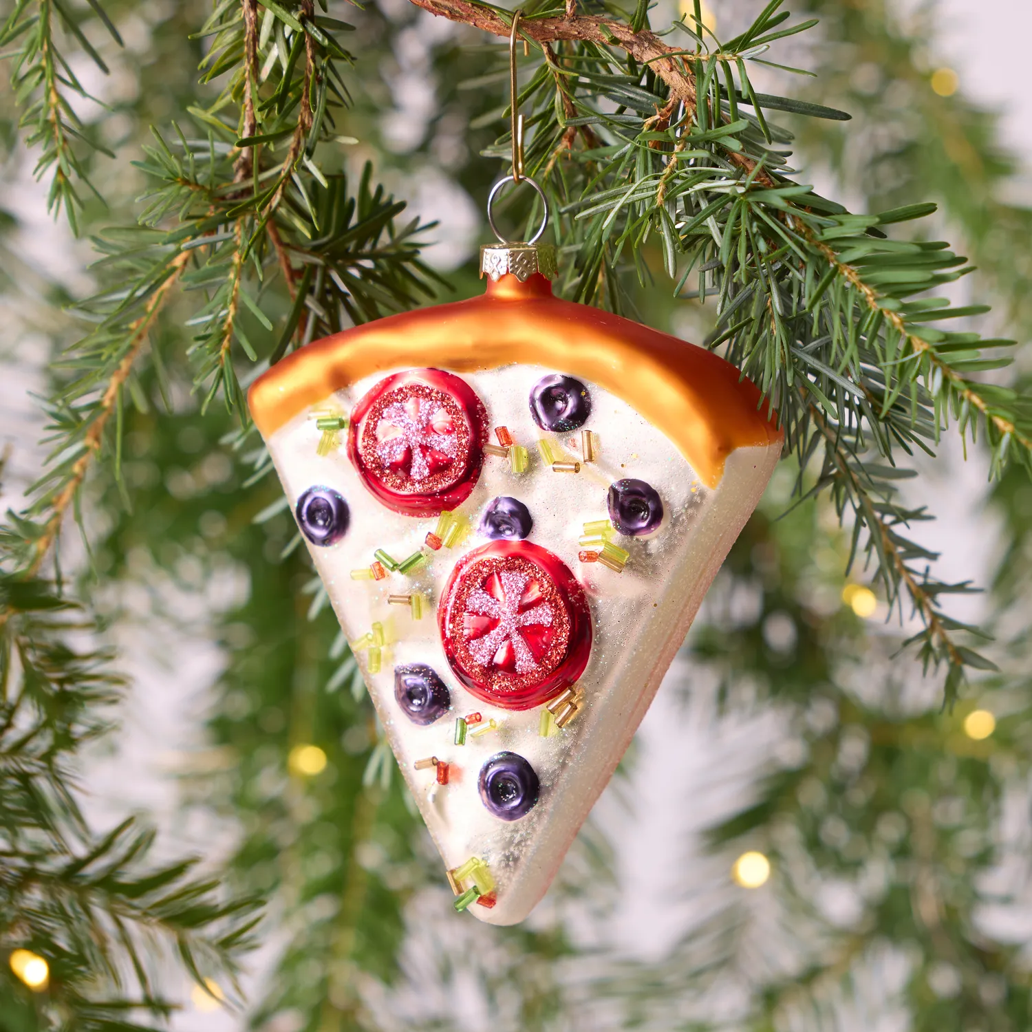 Sur la table Pizza Slice Ornament