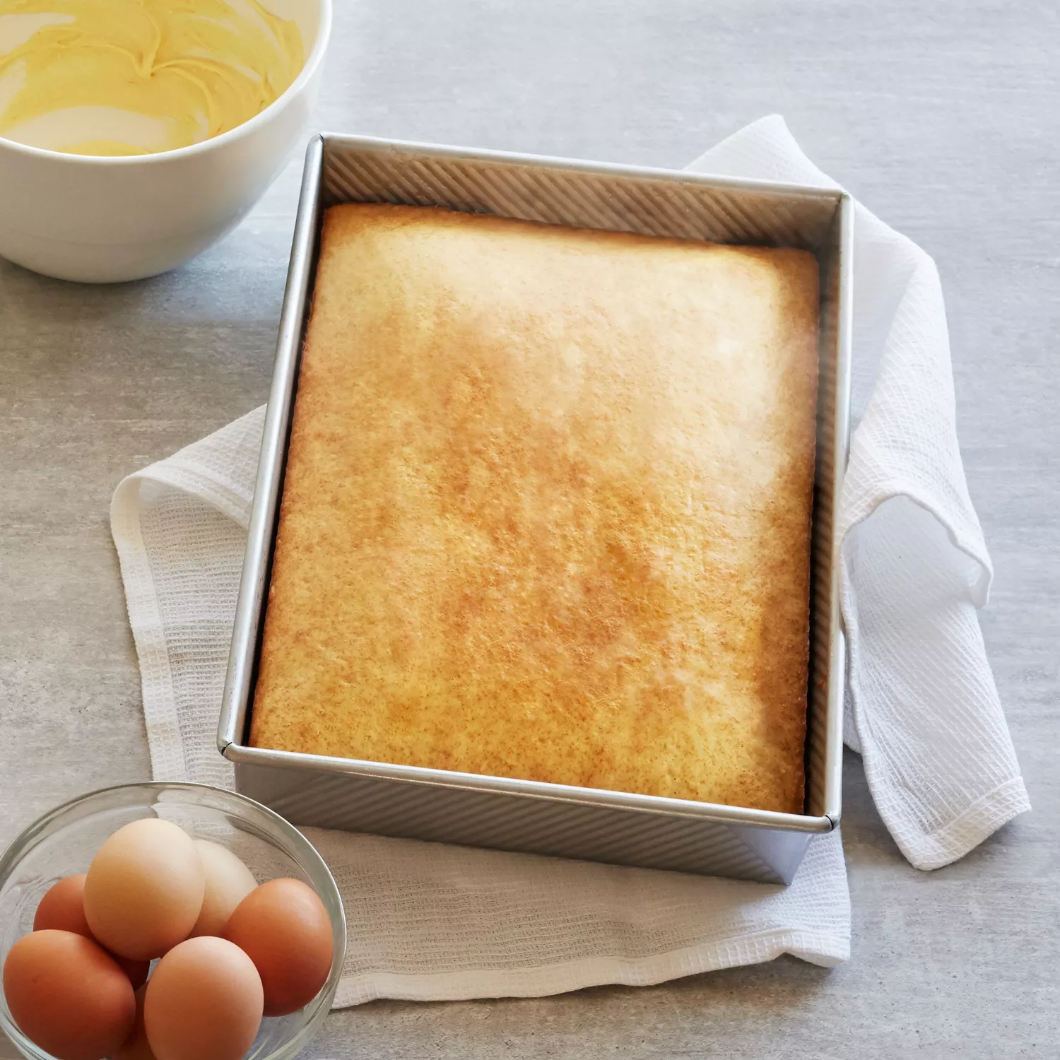 Sur La Table Platinum Pro Rectangular Cake Pan, 9&#34; x 13&#34;