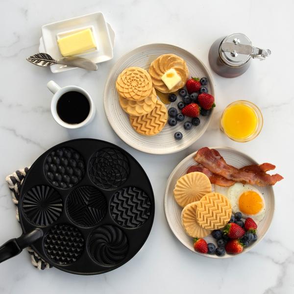 Nordic Ware Nonstick Patterns Pancake Pan - thumbnail 3