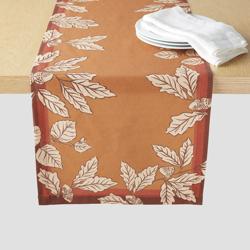 Sur la table Thanksgiving Harvest Runner 16" x 108"