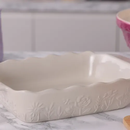 Mason Cash In the Meadow Medium Rectangular Baker