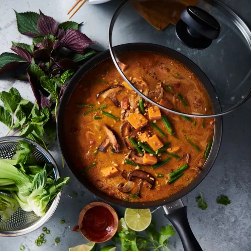 Scanpan ES5 Deep Saut&#233; Pan with Lid, 4 qt.