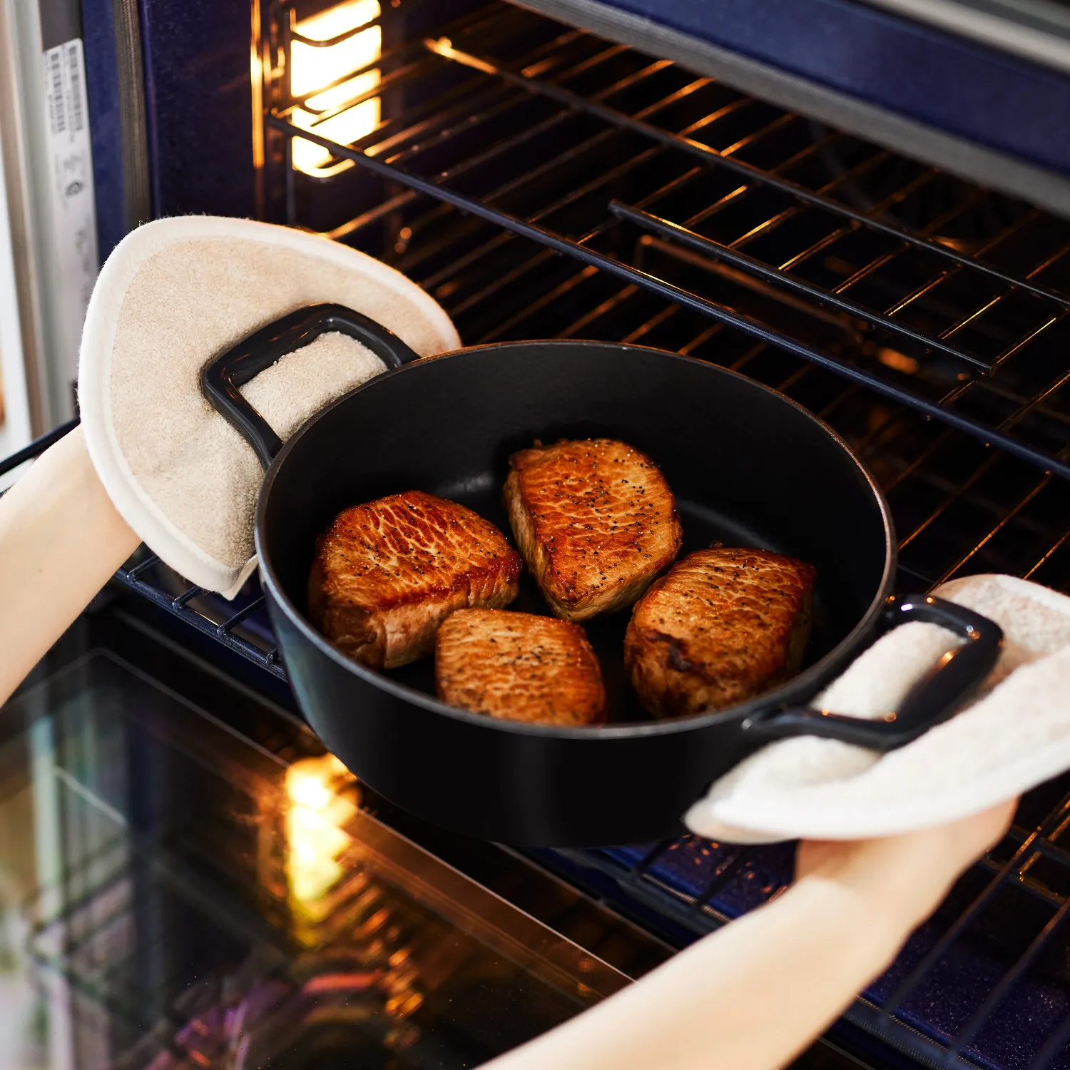 All-Clad Enameled Cast Iron Braiser, 4 qt. 