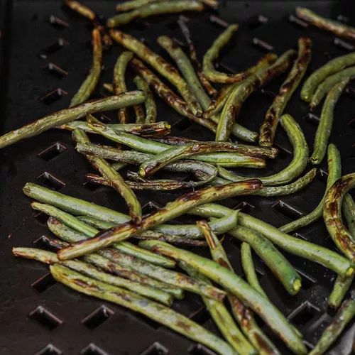 Simple Grilled Sesame Green Beans