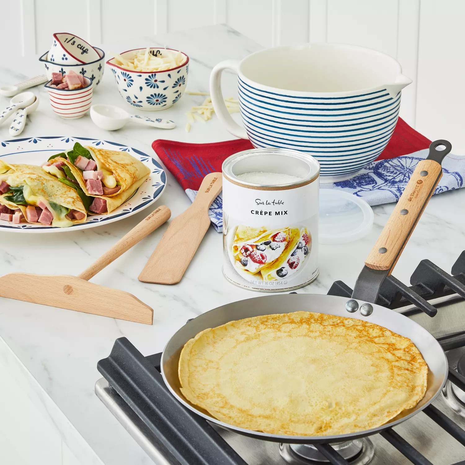 Cook Crepes like a Pro with Le Creuset's Nonstick Crepe Pan, Food &  Nutrition