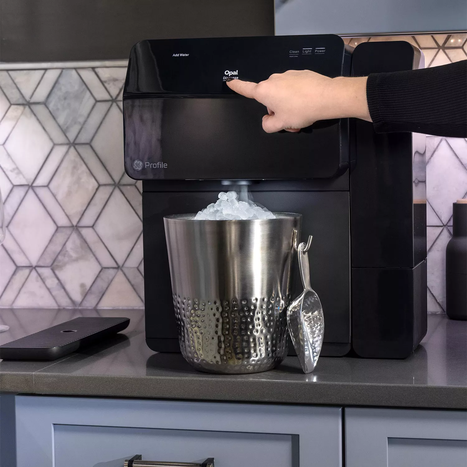 Prepare for holiday parties with GE's Countertop Opal Ice Nugget