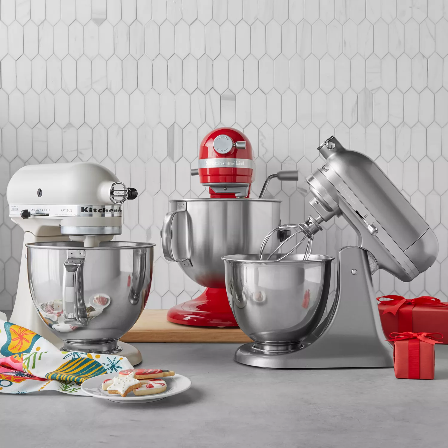 KitchenAid® Artisan® Mini Premium Tilt-Head Stand Mixer with KitchenAid® Artisan® Mini Premium Tilt-Head Stand Mixer with