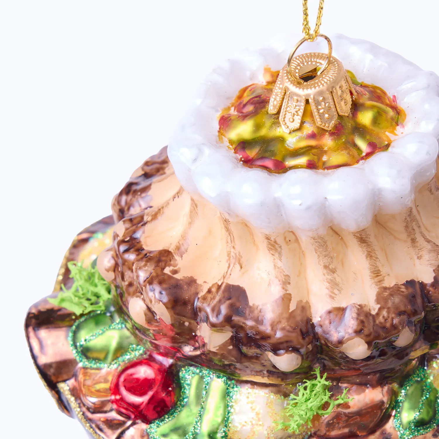 Sur la table Crown Roast Ornament