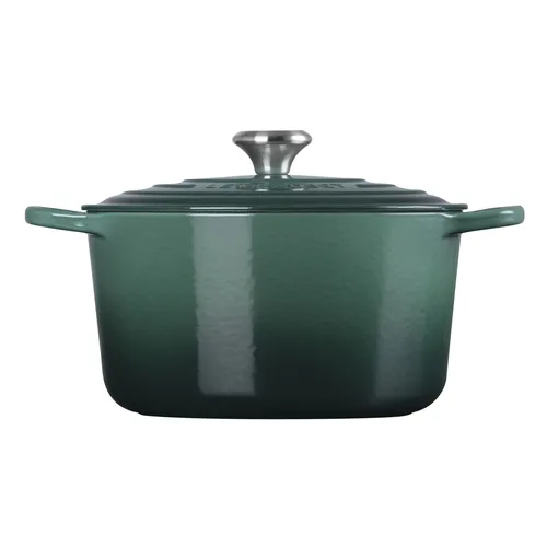 Le Creuset Signature Deep Round Dutch Oven, 6.5 qt.