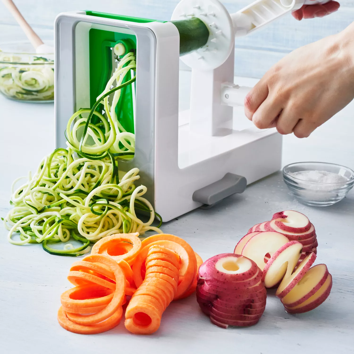  OXO Good Grips 3-Blade Tabletop Spiralizer with StrongHold  Suction, White: Home & Kitchen