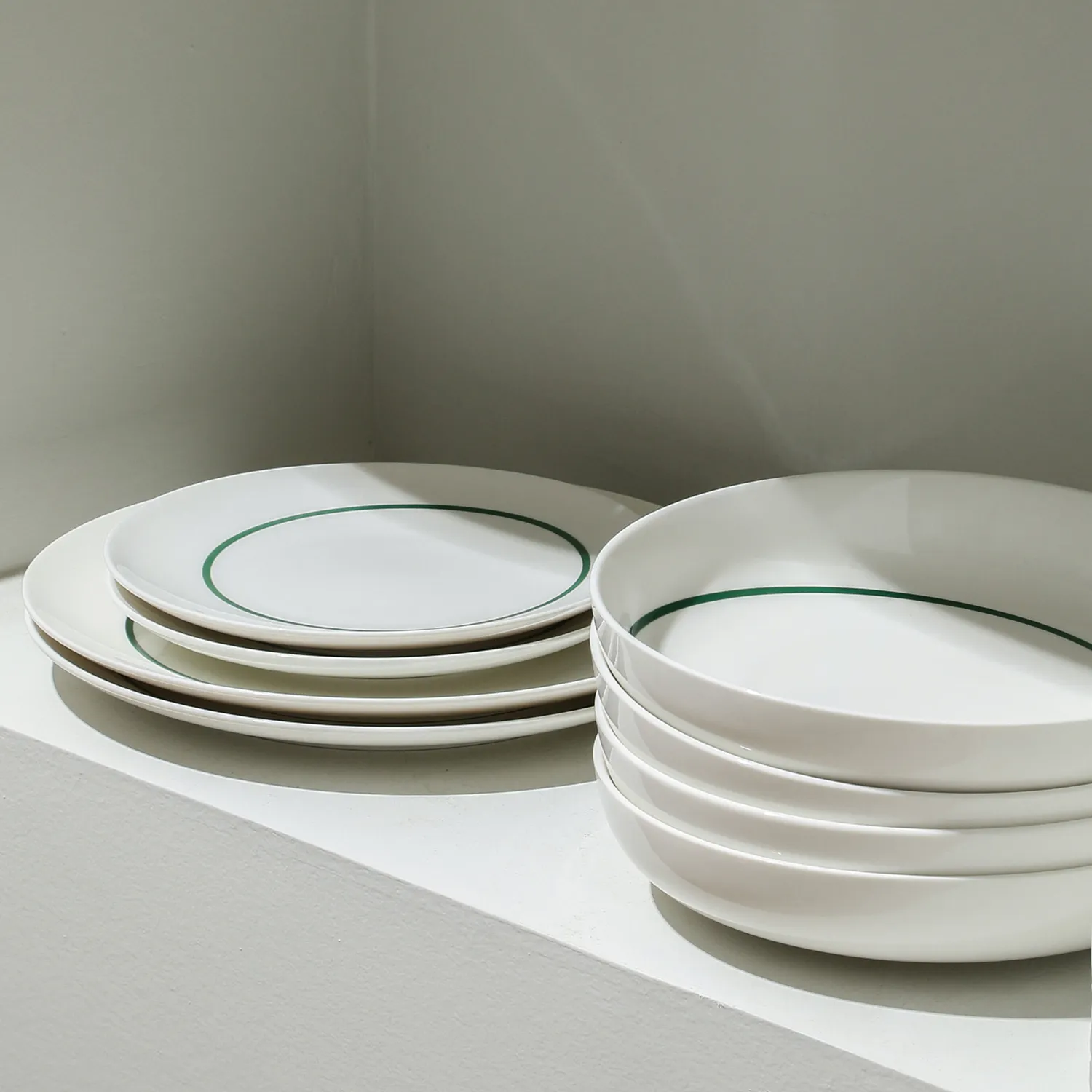 Stone Lain Luna Porcelain 12-Piece Dinnerware Set