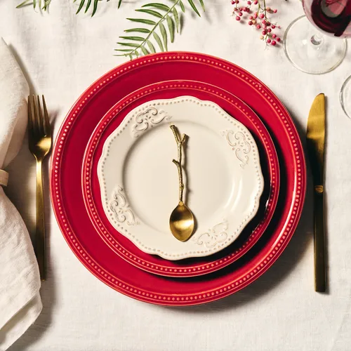 Sur la table Pearl Red Salad Plate