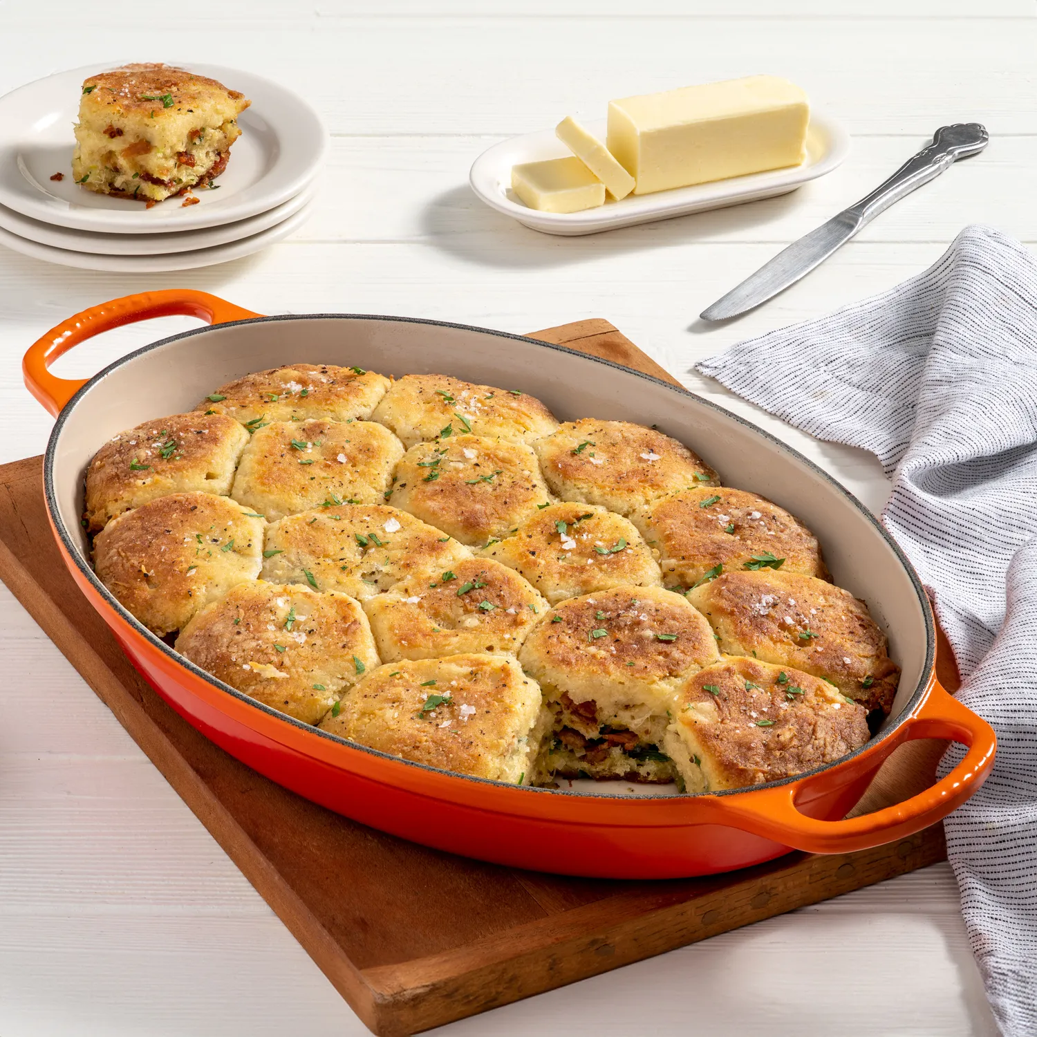 Le Creuset Signature Cast Iron Oval Baker, 3 qt.