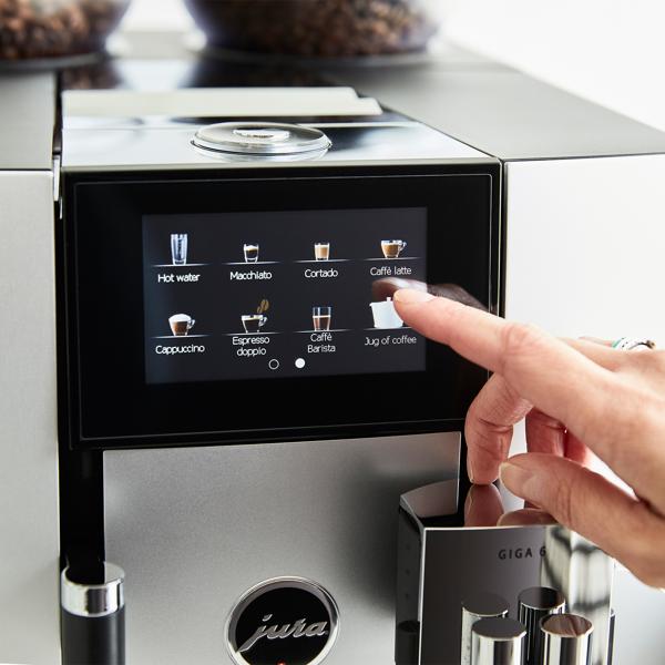 JURA GIGA 6 Automatic Coffee Machine Sur La Table
