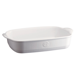 Emile Henry The Right Dish Large Rectangular Baker The perfec5 size dish for a casserole for one or to hold two-three chicken breasts for the bbq