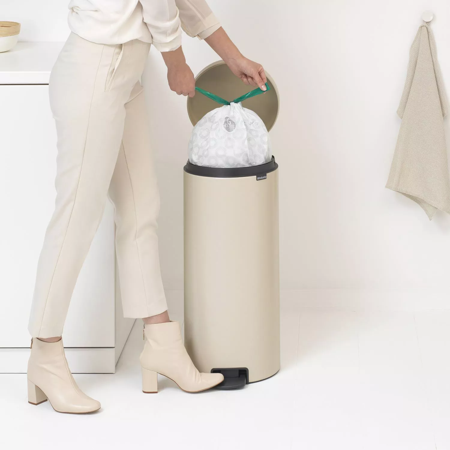 Brabantia Newicon Step Can, 30 L