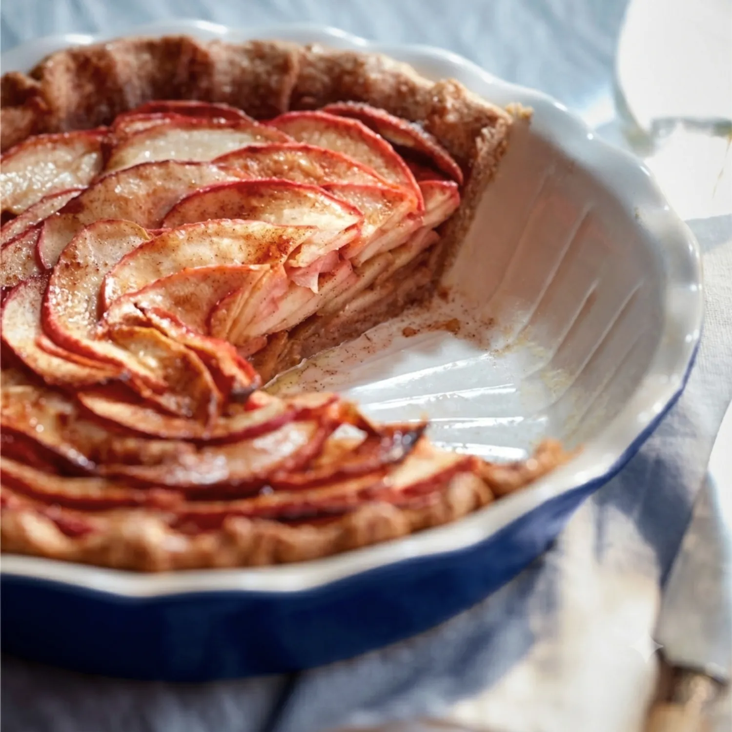 Emile Henry Modern Classics Ribbed Pie Dish, 9"