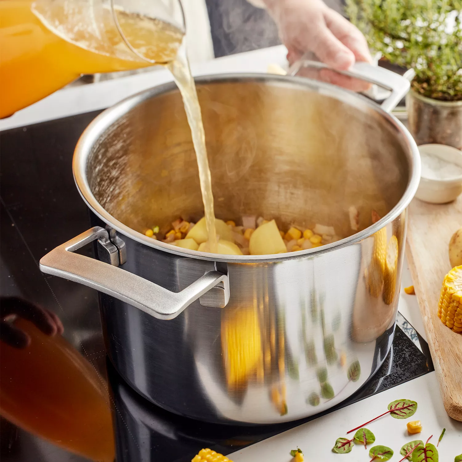 Demeyere Industry5 Stainless Steel Stockpot with Lid, 8.5 Qt.