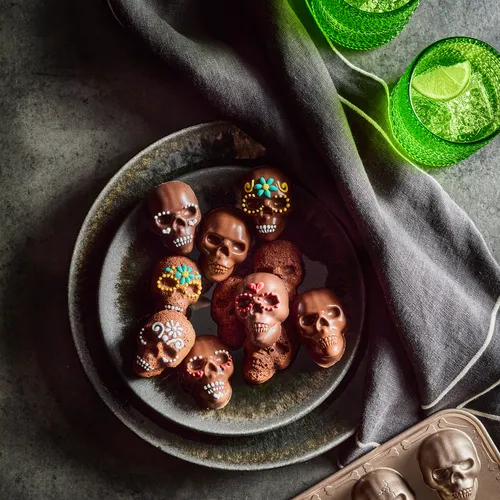 Nordic Ware Skull Bites Cakelet Pan