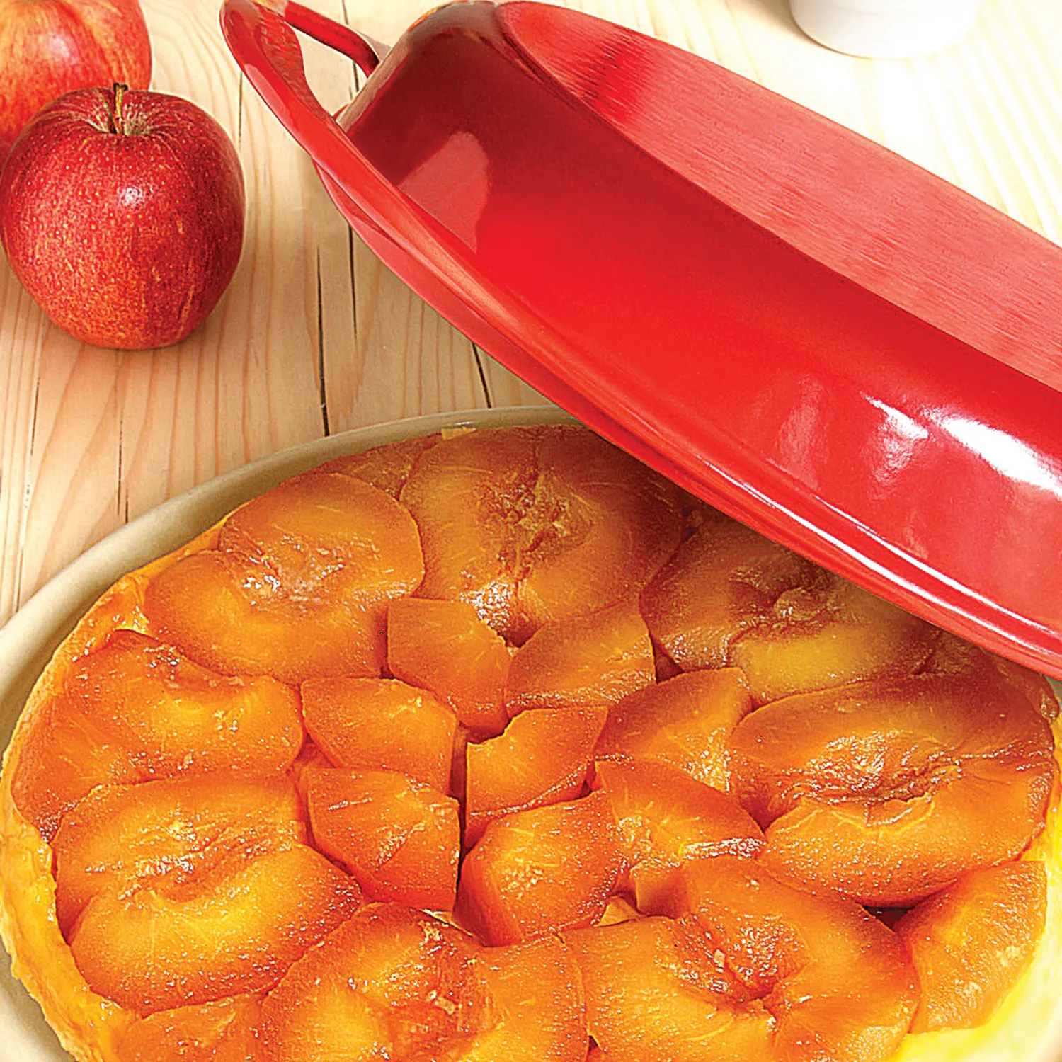Le Creuset Heritage Tarte Tatin Dish, 2 qt.