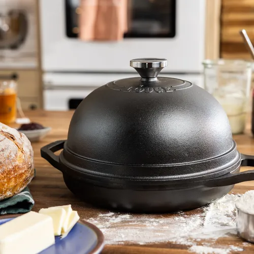 Lodge Chef Collection Cast Iron Bread Oven