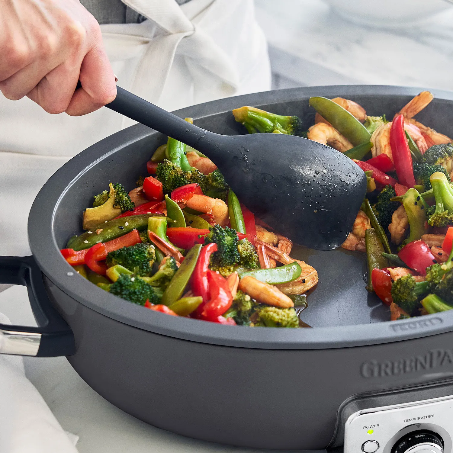 GreenPan Elite Ceramic Nonstick Oval Electric Skillet, 5.5 qt.