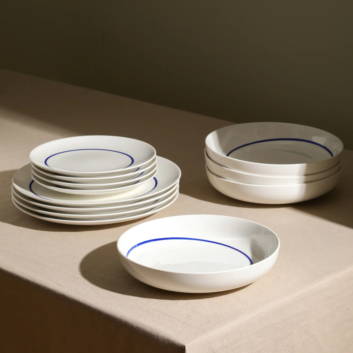 Stone Lain Luna Porcelain 12-Piece Dinnerware Set