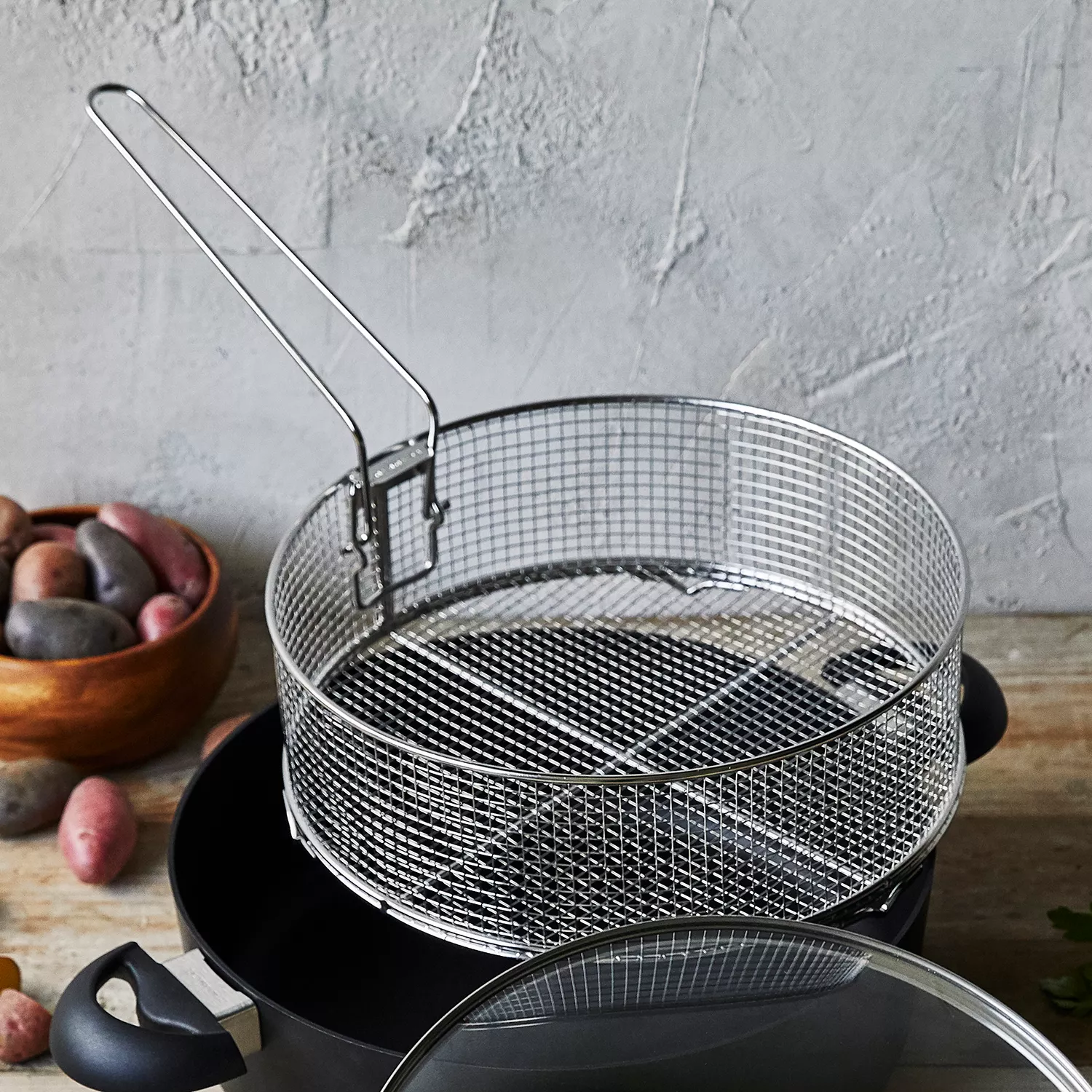 Scanpan ES5 Braiser with Lid and Fry Basket