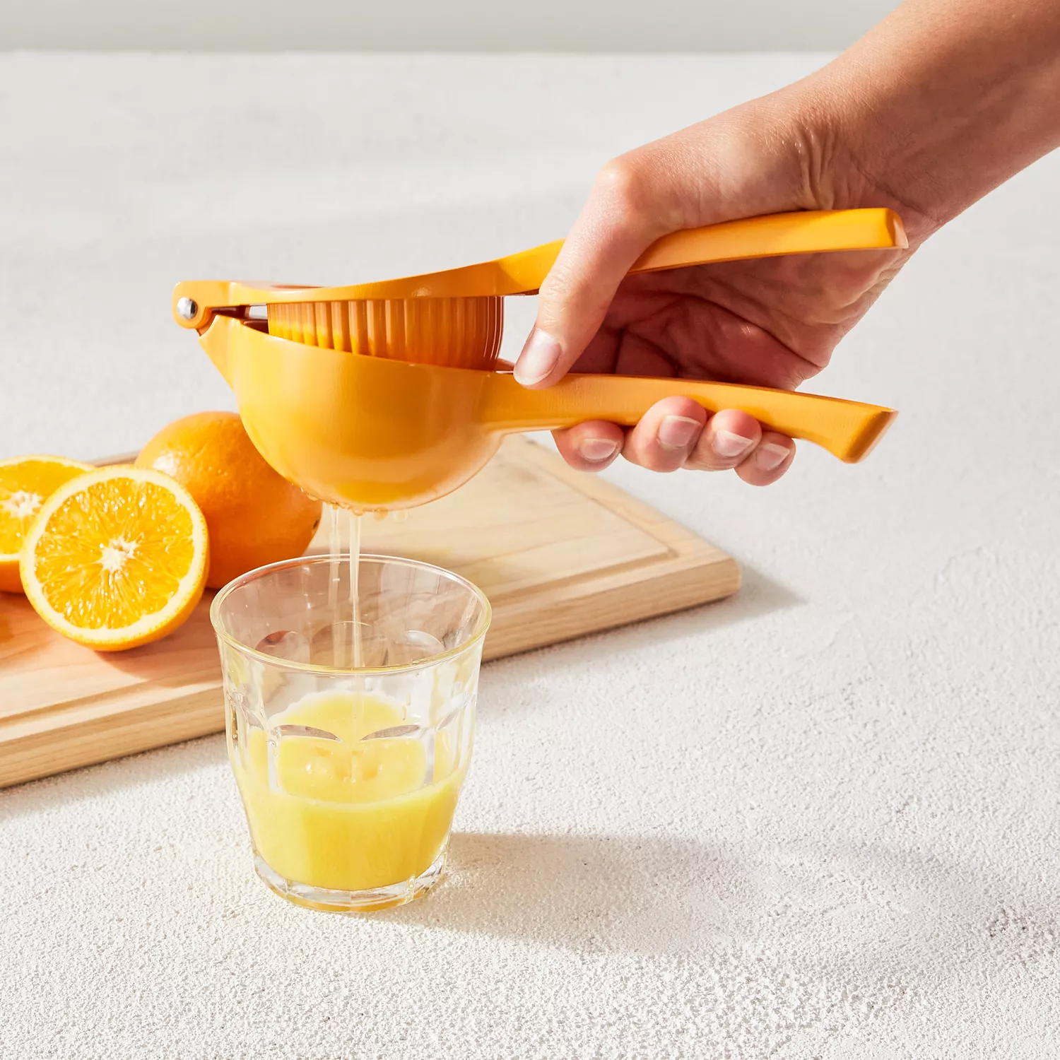 Choice Handheld 8 Aluminum Orange Juicer/Squeezer