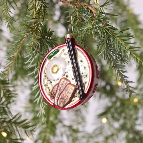 Sur la table Ramen Ornament