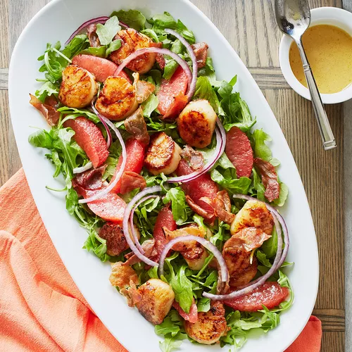 Seared Scallops with Grapefruit and Crispy Prosciutto