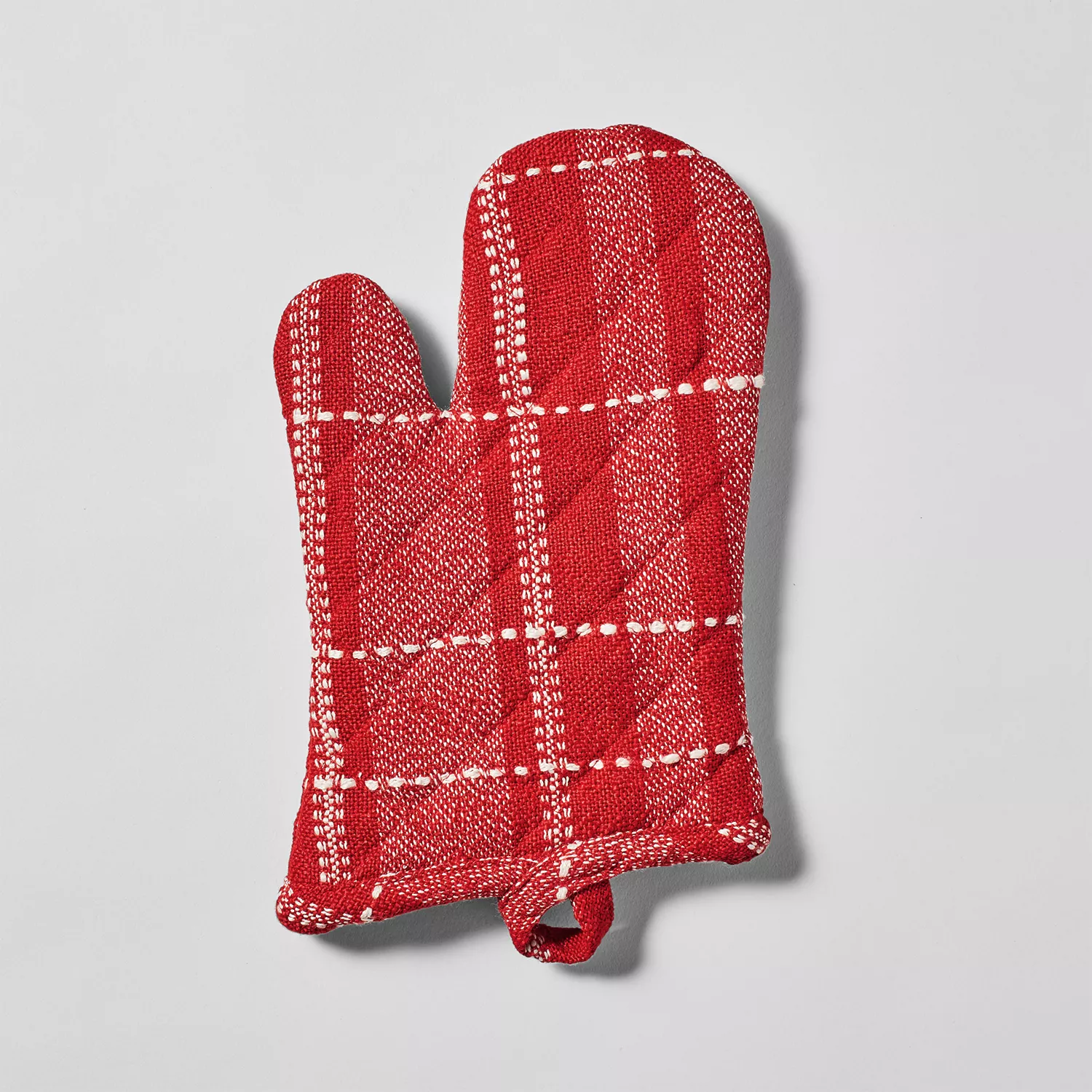 GOODS — Red + White Checkered Oven Mitt