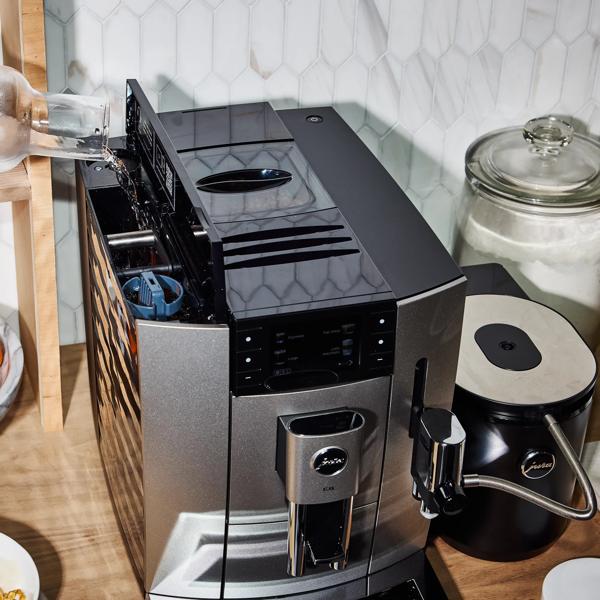 JURA E8 Automatic Coffee Machine - thumbnail 5